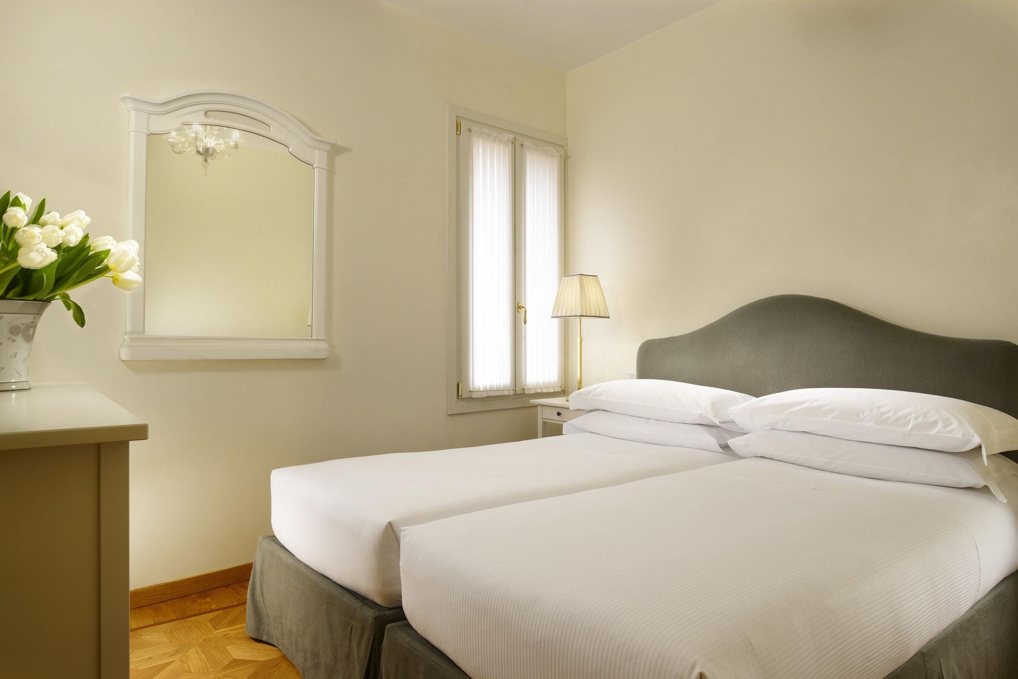Hotel L'Orologio Venezia - Wtb Hotels Екстериор снимка